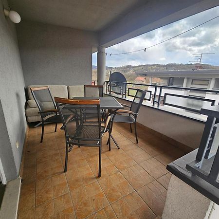 Apartman Ellye Lukavica Dış mekan fotoğraf