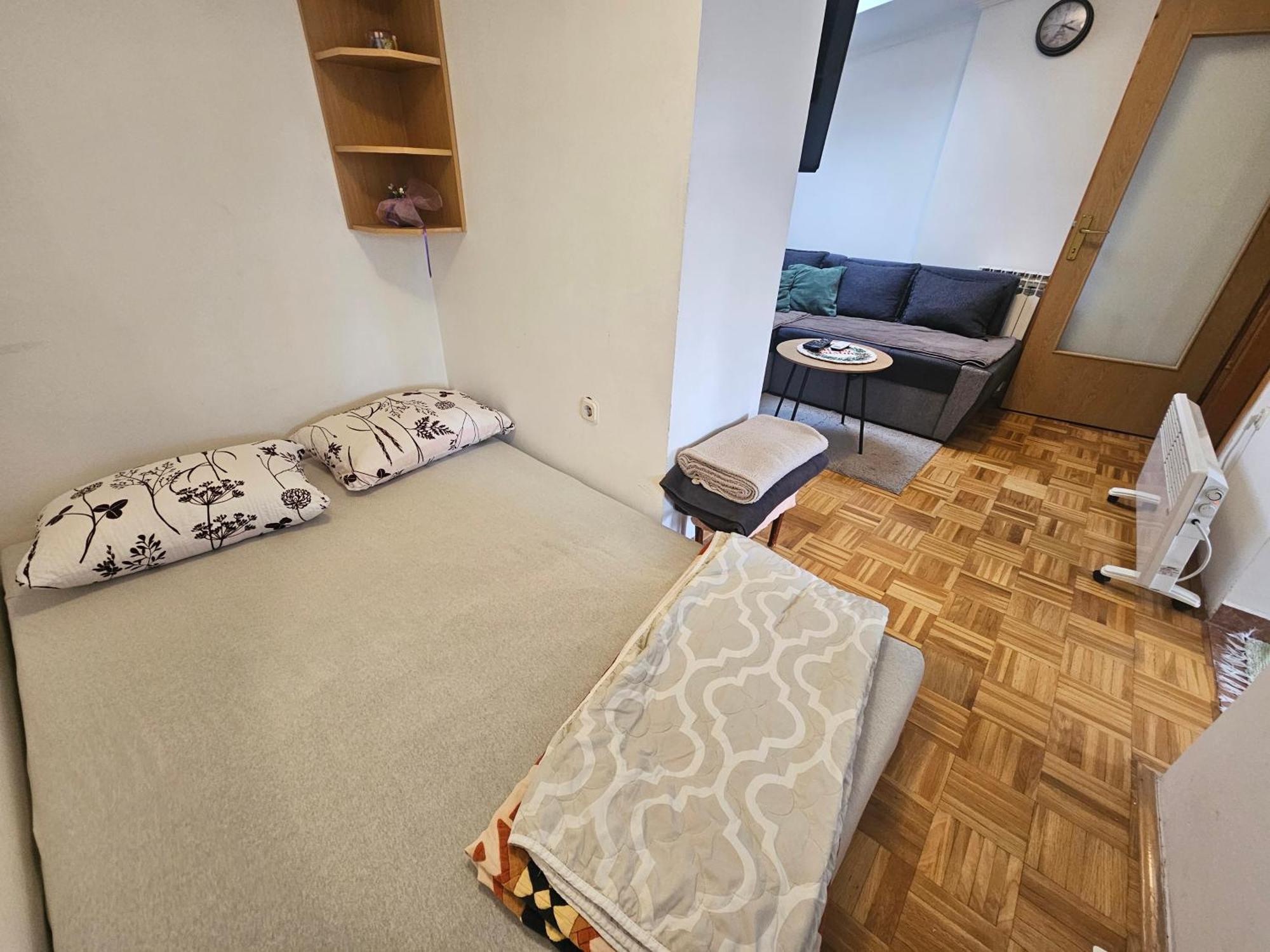 Apartman Ellye Lukavica Dış mekan fotoğraf
