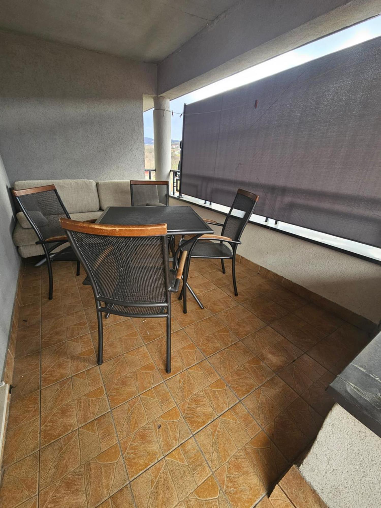 Apartman Ellye Lukavica Dış mekan fotoğraf